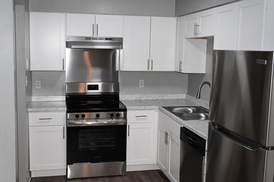 Kitchen - Parkhaven Apartment Homes