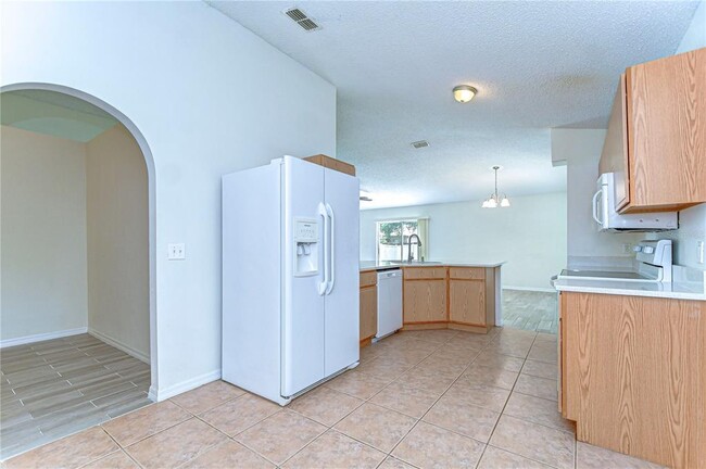 Building Photo - 18303 Elmhurst Ln