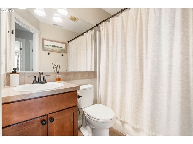 Building Photo - Beautiful 4 Bed, 3 Bath Canby Home for Rent