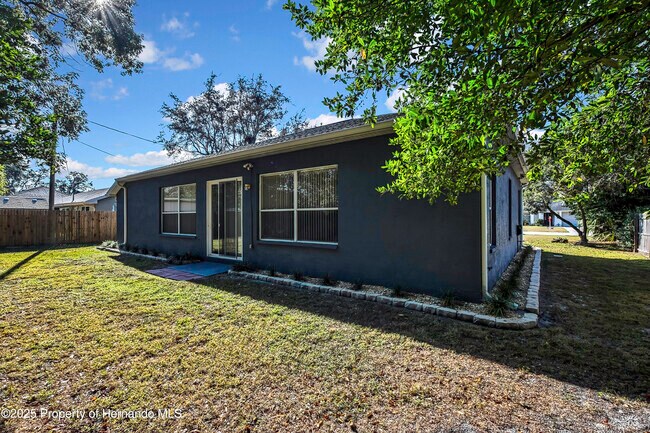 Building Photo - 8019 Timberlake Ave