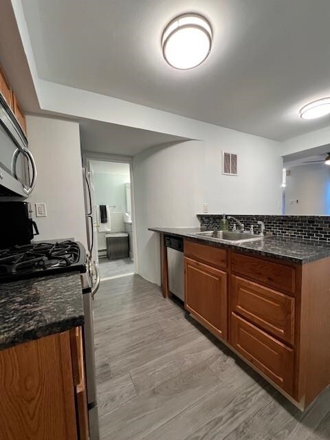 Building Photo - 232 Grand St