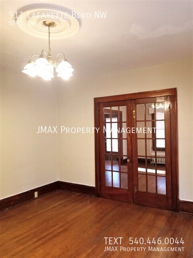 Building Photo - 911 Lafayette Blvd NW