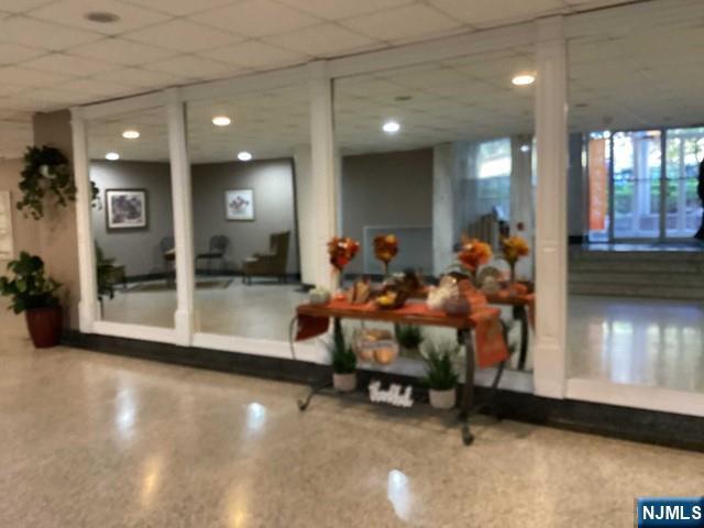 Building Photo - 2160 Center St