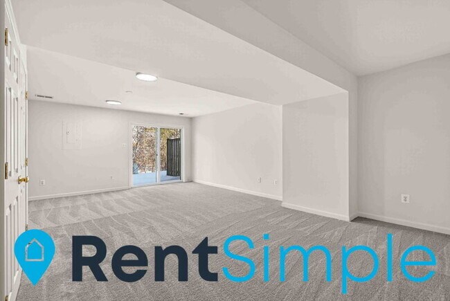 Building Photo - 983 Longview Ln