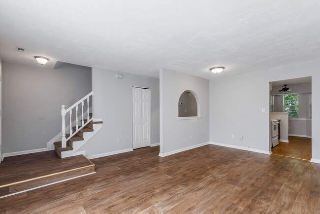 Building Photo - 55 Treasure Key