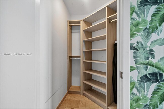 Building Photo - 88 SW 7th St