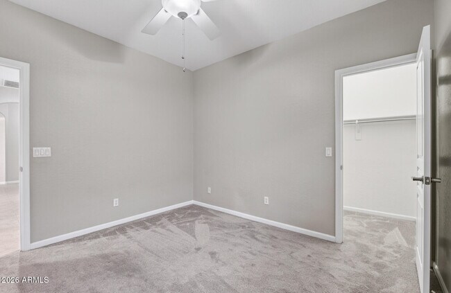 Building Photo - 10639 W Alex Ave