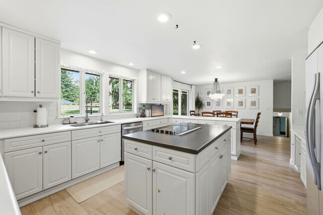Building Photo - Gig Harbor farm home with great amenities - 5 bedroom 2 bath with garage and more - Available May...