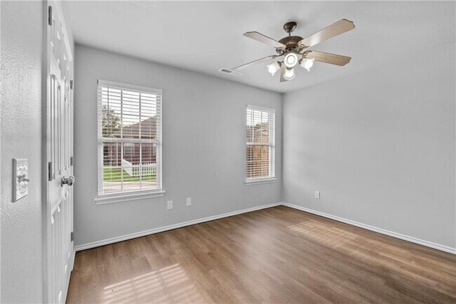 Building Photo - 1667 Evening Shade Dr