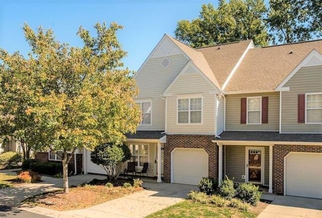 Primary Photo - Townhome in Ballyntyne