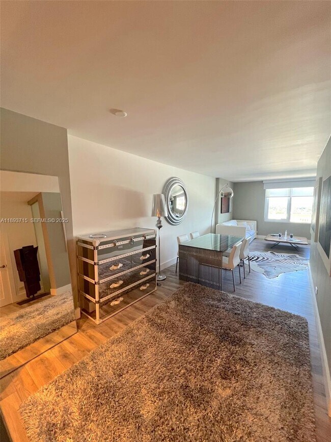 Building Photo - 2301 Collins Ave