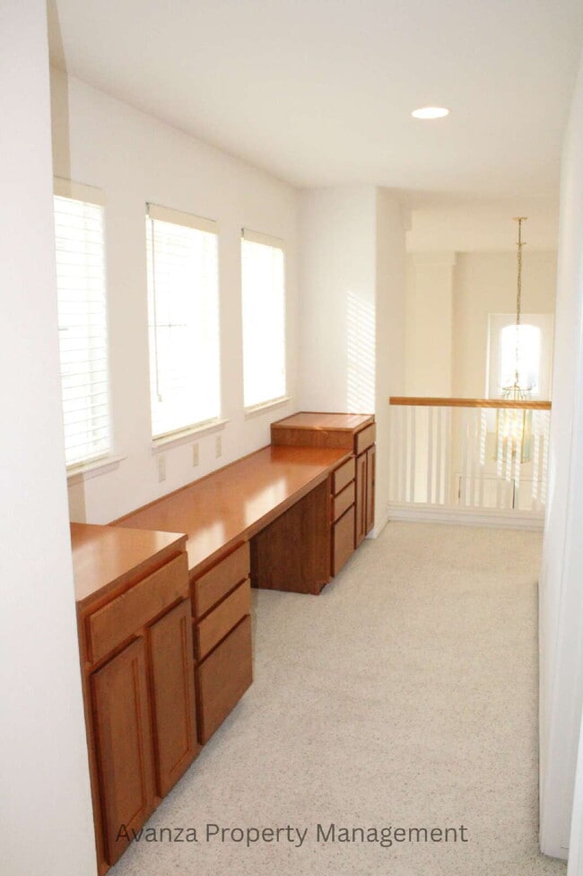 Building Photo - Home for Rent