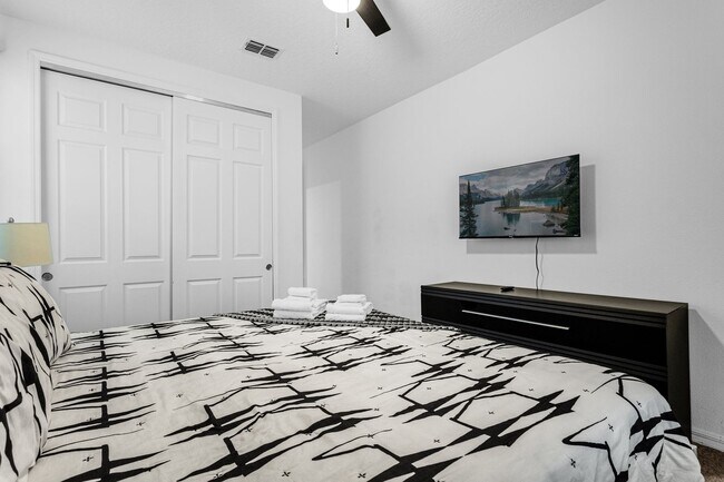 Building Photo - 8906 Caroline Bay Ct