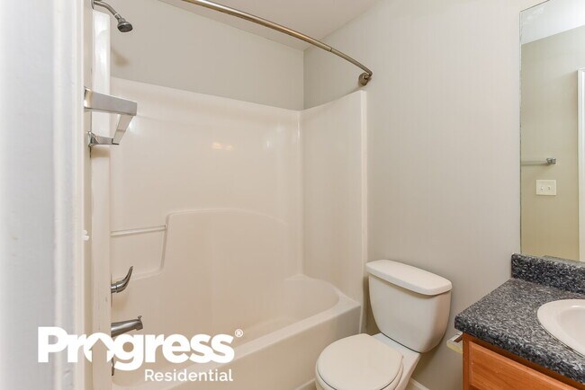 Building Photo - 511 Trousseau Ln