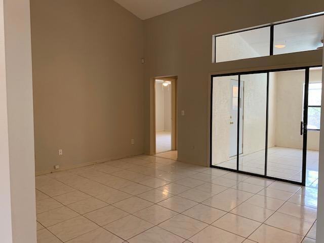 Building Photo - 1098 Elmsford St NW