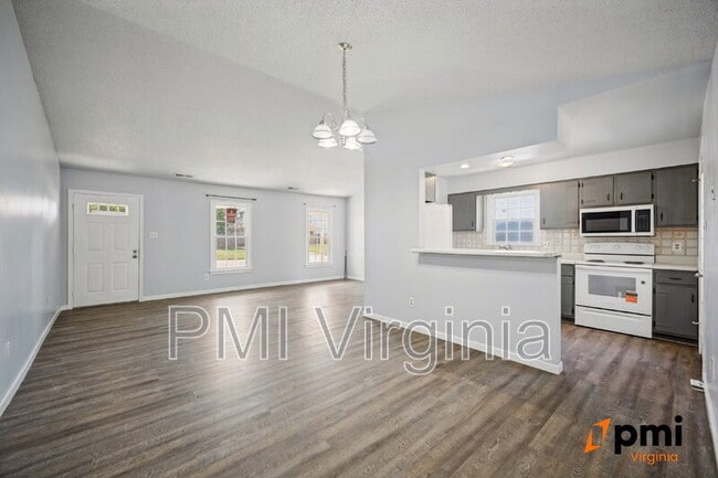 Building Photo - 1701 Darrow St