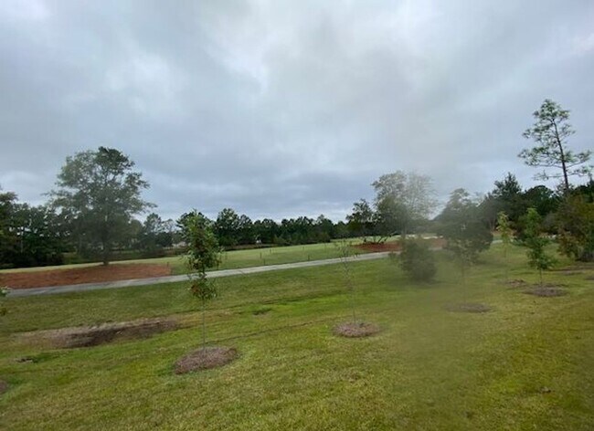 Building Photo - 139 Danbury Ct