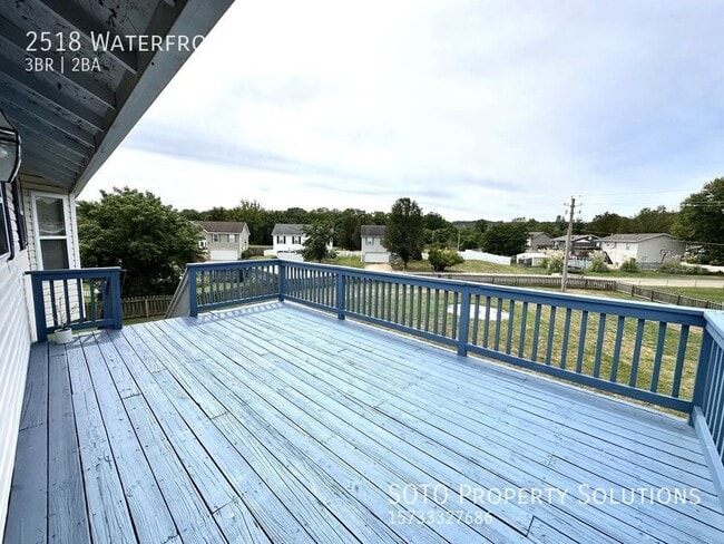 Building Photo - Lovely  3 bedroom, 2 bathroom home located...