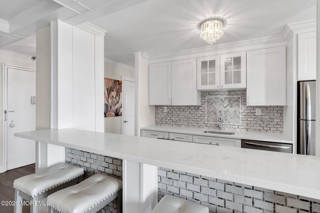 Building Photo - 28 Riverside Ave