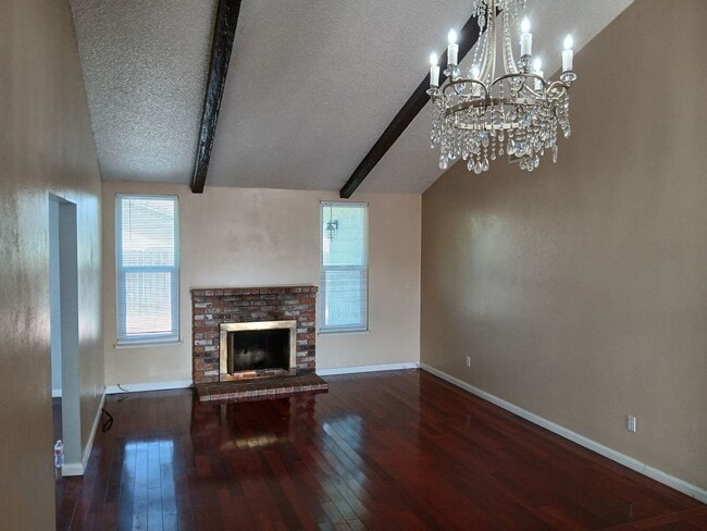 Building Photo - 400 Mokelumne Dr