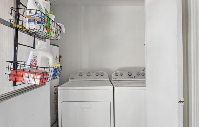 Building Photo - 1030 E Bethany Home Rd