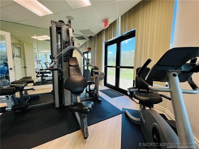 Building Photo - 8800 S Ocean Dr