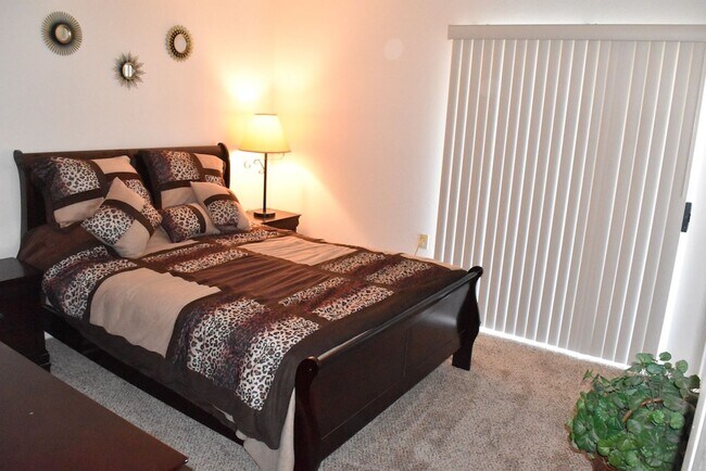 Building Photo - First floor Condo at South Bay