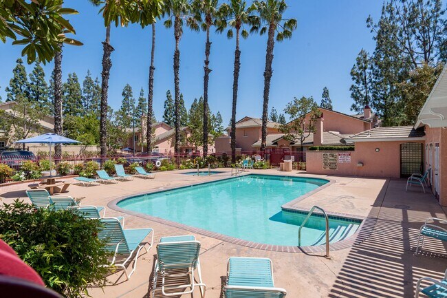 Building Photo - 3-bedroom, 2.5-bath condo nestled in the prestigious Terra Vista community of Rancho Cucamonga