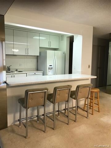 Building Photo - 501 Hahaione St