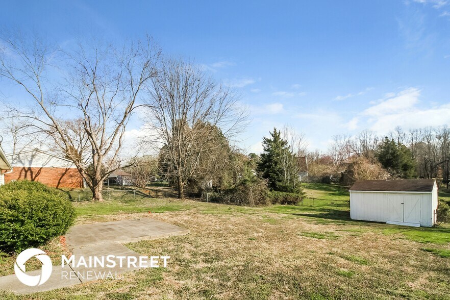 Building Photo - 308 Cheltenham Dr