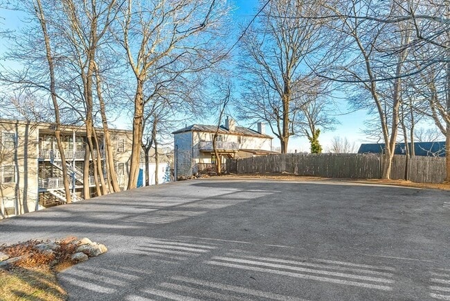 Building Photo - 11 Symonds St