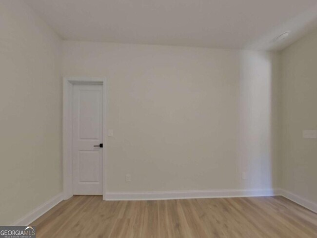 Building Photo - 615 Cantrell Dr