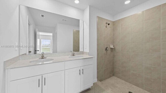 Building Photo - 17511 Monte Isola Wy