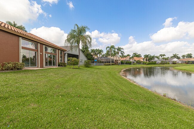 Building Photo - 10599 St Thomas Dr