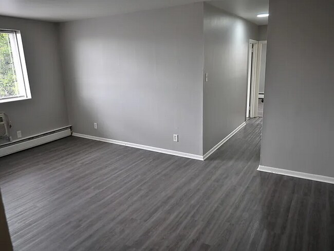 Building Photo - 6800 Bingham St