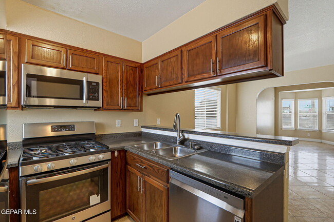 Building Photo - 14328 Patriot Point Dr