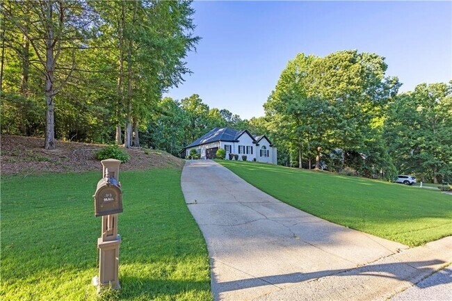 Building Photo - 151 Dumar Ln
