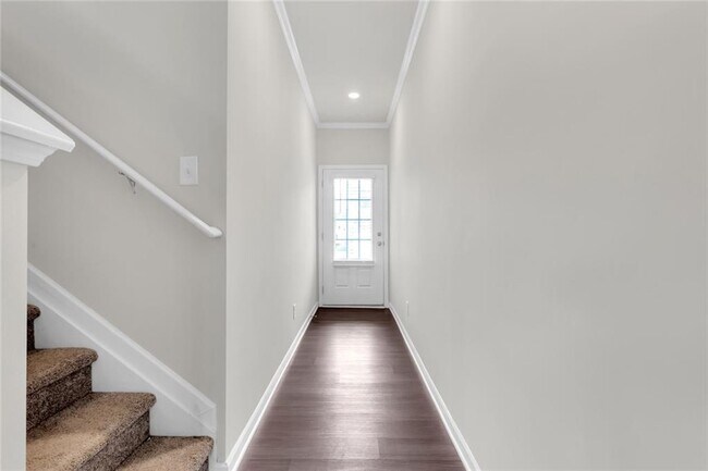 Building Photo - 208 Turner Ln