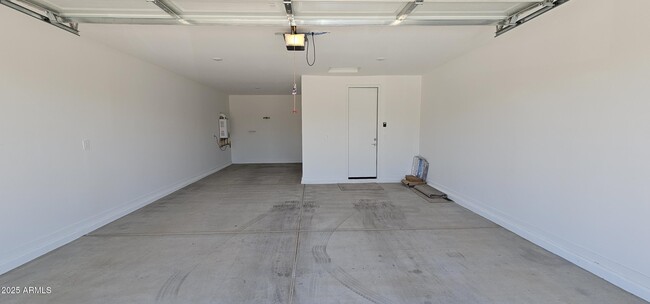 Building Photo - 5050 W Hunter Trl