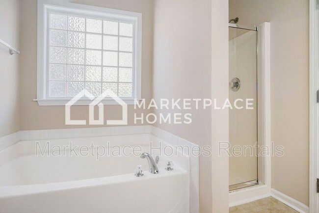 Building Photo - 2090 Old Cahaba Pl