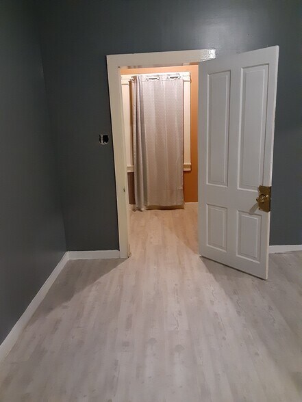 Building Photo - 509 Marine St