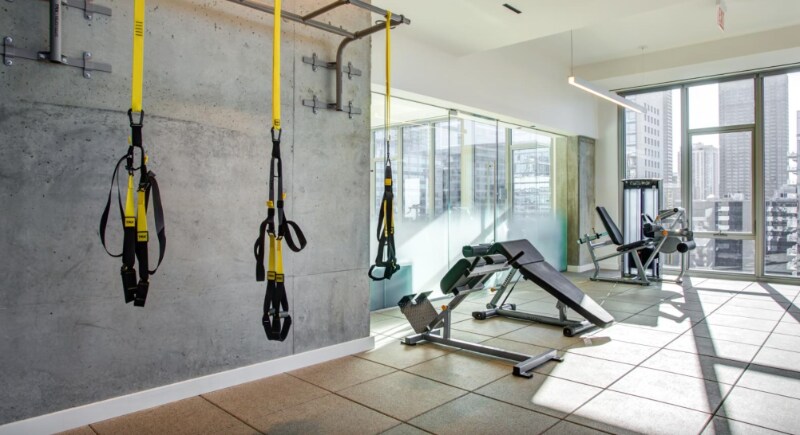 Building Photo - 160 N Desplaines St