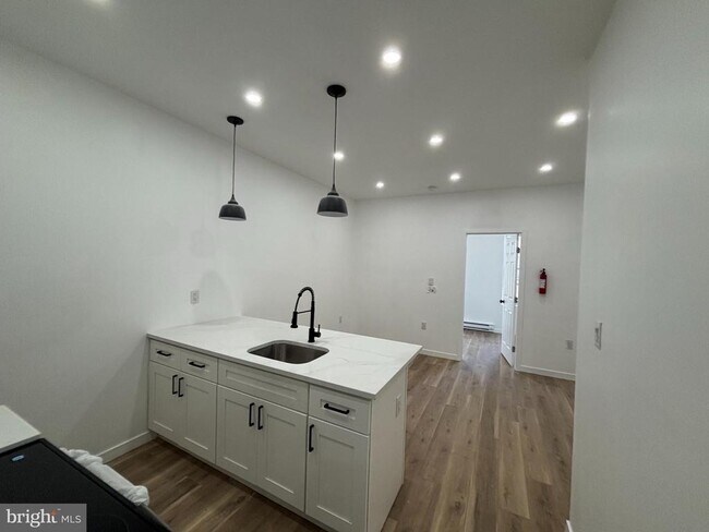 Building Photo - 3038 N 8th St