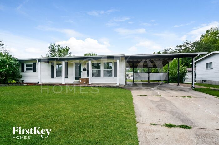 Building Photo - 620 Blackbird Dr