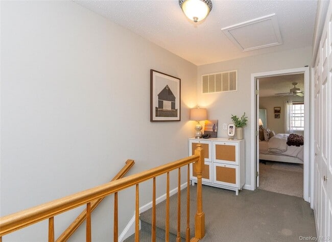 Building Photo - 3 Evergreen Way