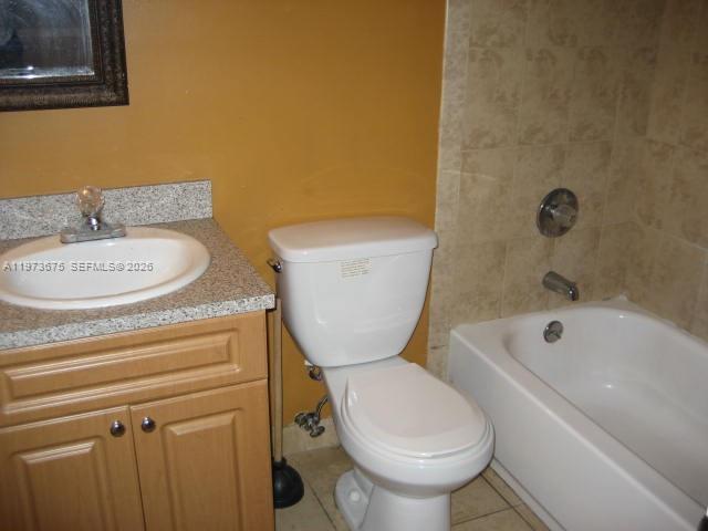 Building Photo - 10832 N Kendall Dr