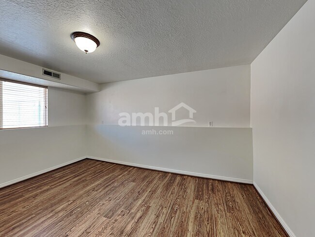Building Photo - 4716 S 3950 W