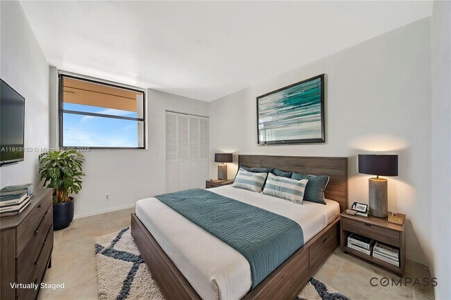 Building Photo - 117 Lake Emerald Dr