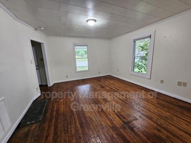 Building Photo - 248 S 719