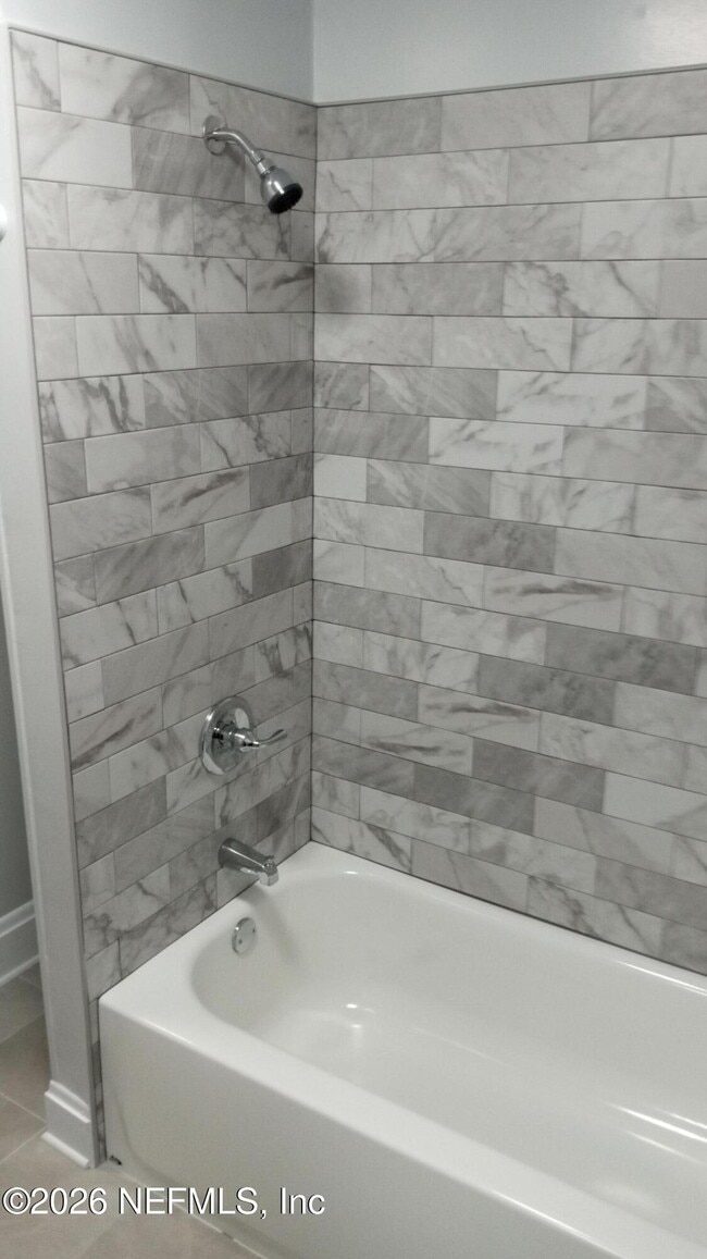 Building Photo - 3857 Carmona St